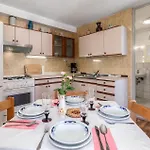Апартаменты 1 Bedroom Beautiful In Цриквеница